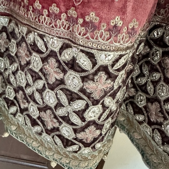 NWT Maria B embroidered 3 piece outfit - Picture 5 of 8